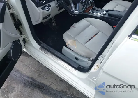 2012 Mercedes-Benz C 250 Sport from USA, damaged, VIN WDDGF4HB6CR235633